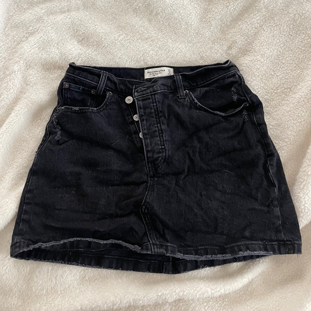 Cross cross button denim mini skirt